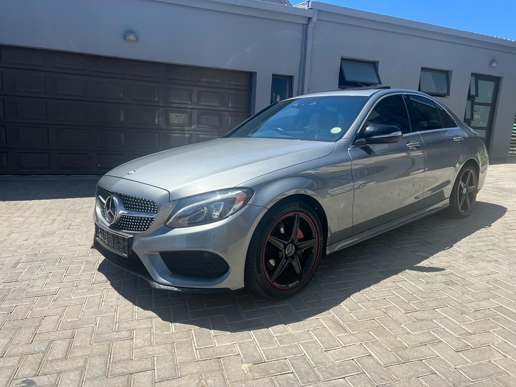 Mercedes Sedan